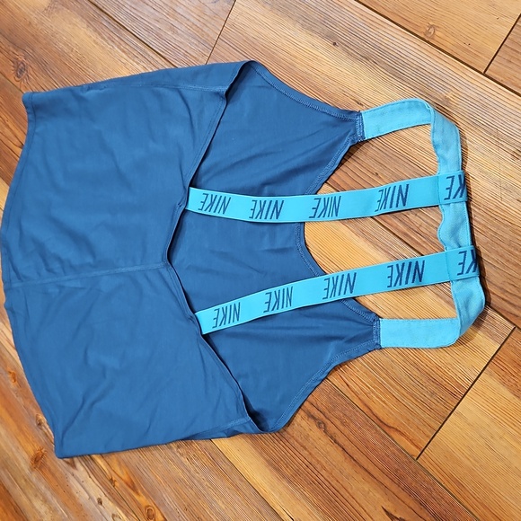 Nike Blue workout Tank Top - Picture 3 of 5